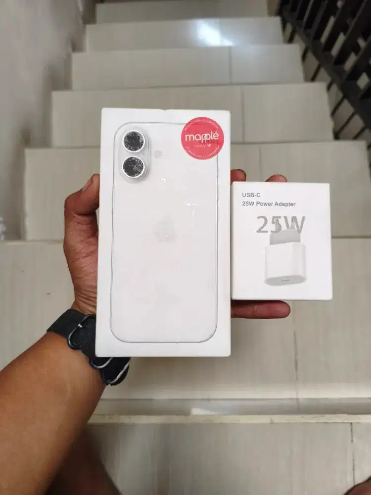 iPhone 17 basic 256 iBox white segel