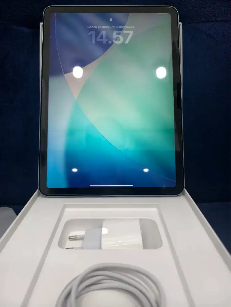 iPad Air m3 128GB iBox Garansi On