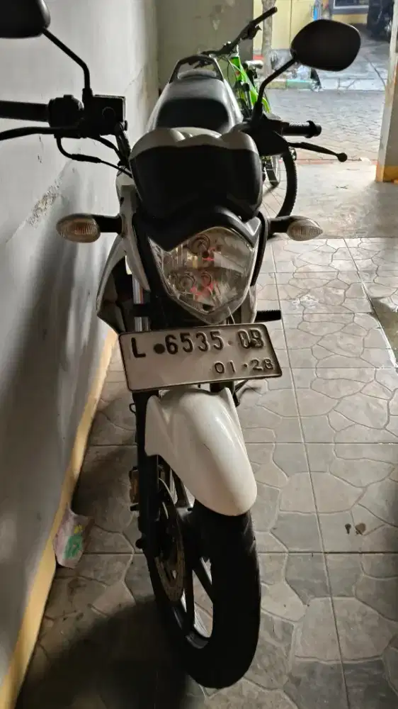 Dijual cepat Yamaha Vixion plat L