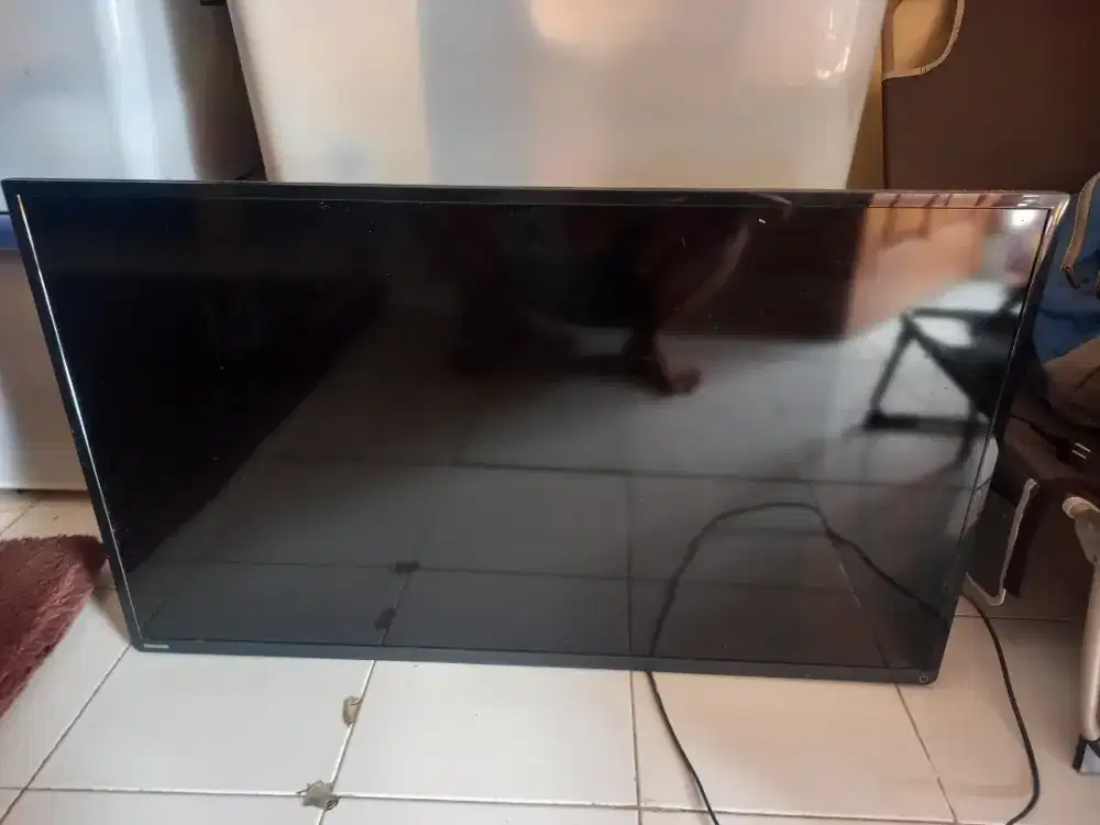 TOSHIBA led 40 inchi (mati)