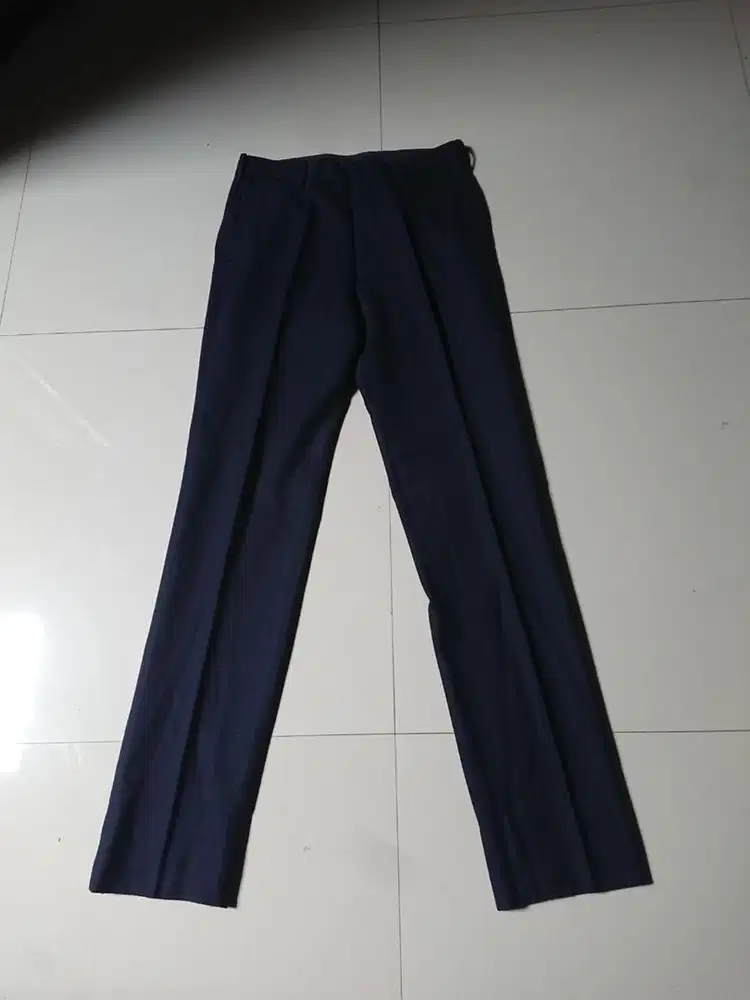 celana uniqlo dongker