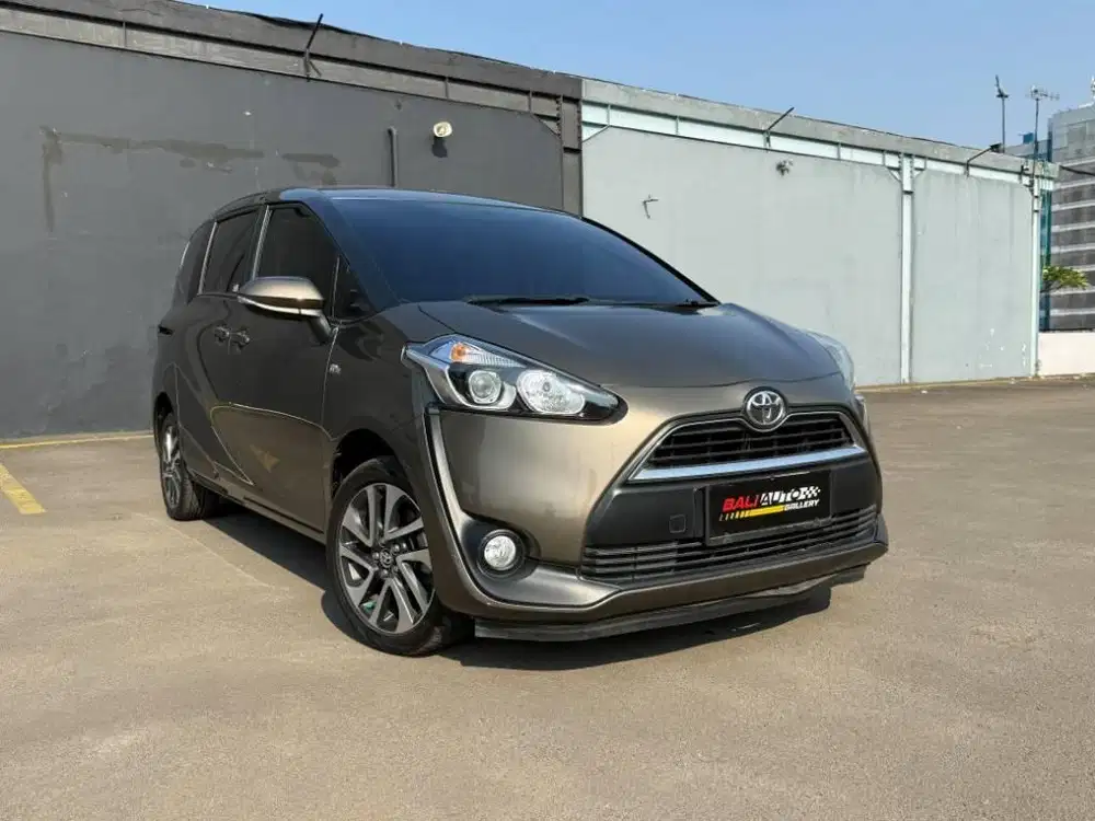 Toyota Sienta 1.5 V A/T 2017,KM 55 RB