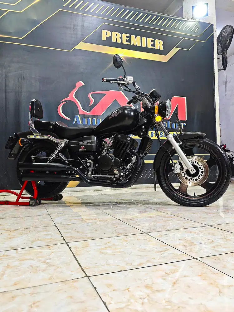 Benelli PE 250cc 2cilider odo.3rb th.2024 karbu.Anugerah motor rungkut