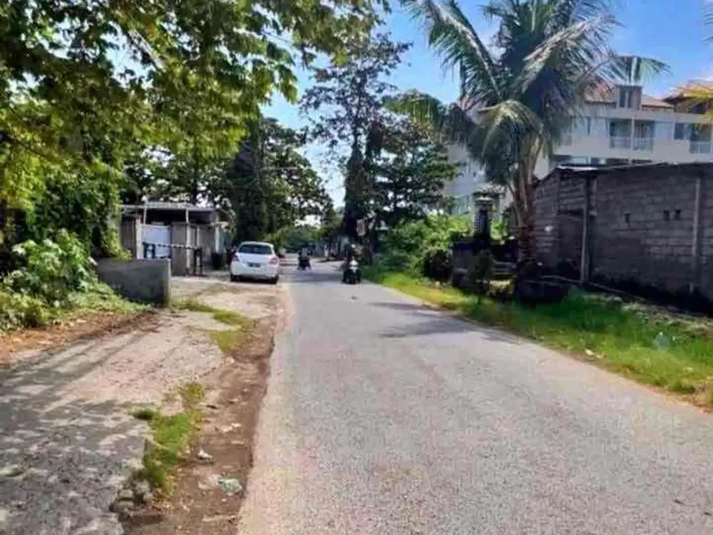 Lahan kosong 5are di jalan Dewi Sri Kuta cocok untuk kost2 an