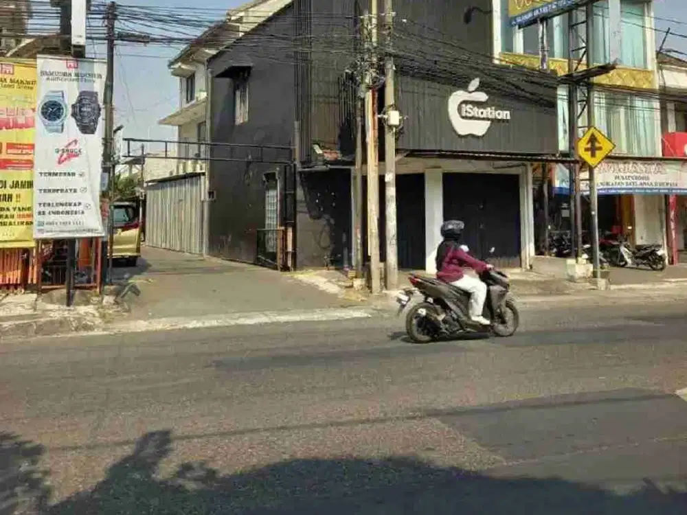 Dijual Ruko 2 Lantai Jakal KM 5 Pojokan 2 Muka - LT 50 LB 100 SHM - Pinggir Jalan Utama - 2,7M Nego