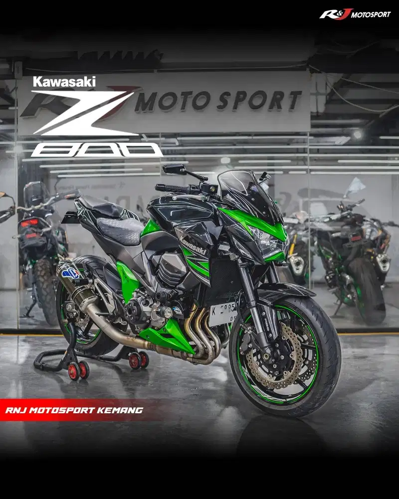 Kawasaki Z800 Km 13.000an warna hijau Knalpot Termignoni