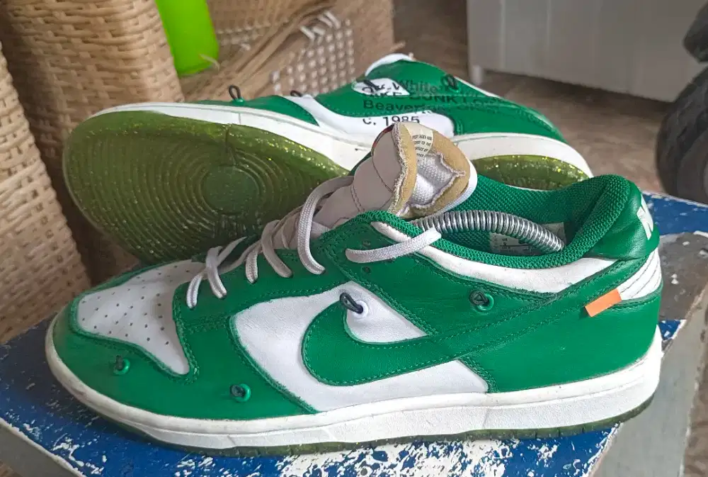 NIKE SB DUNK LOW