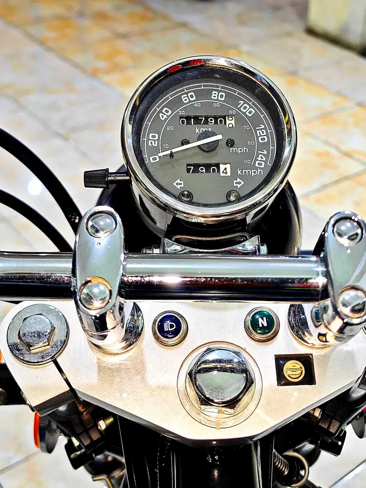 Benelli PE 250cc 2cilider odo.3rb th.2024 karbu.Anugerah motor rungkut