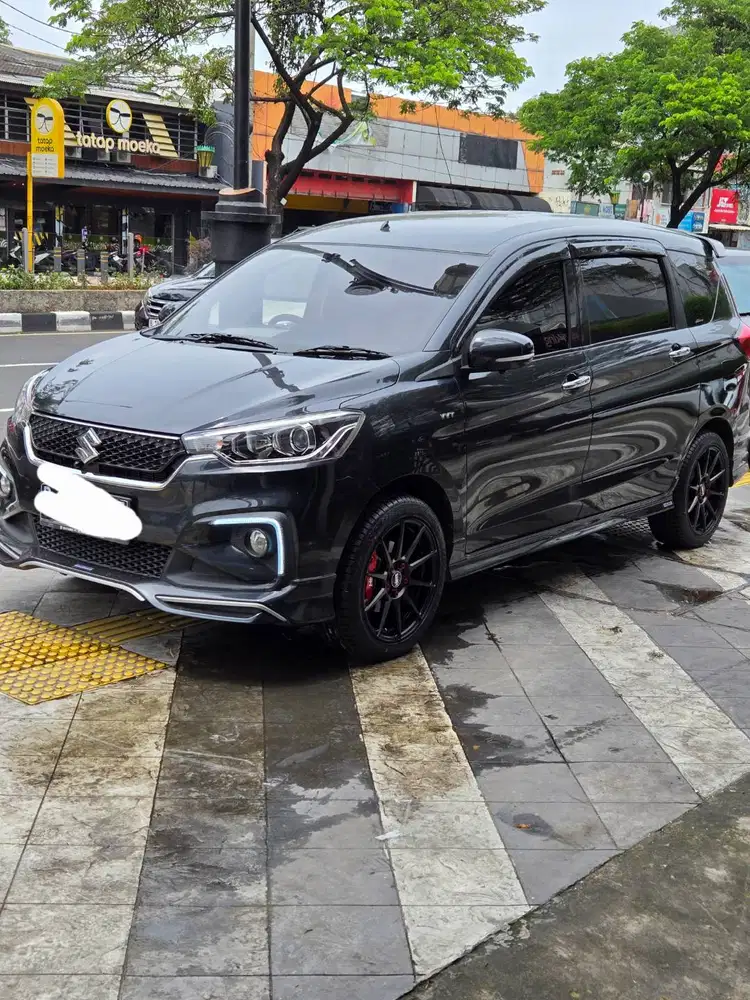 Suzuki Ertiga Sport AT 2020 Hitam