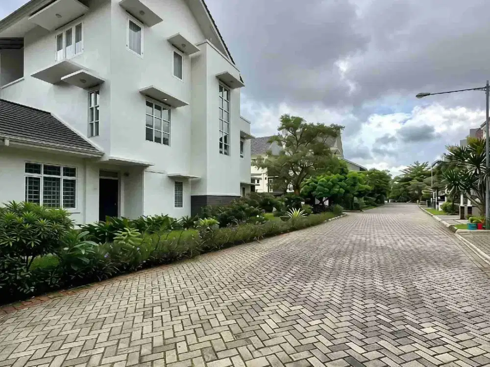Lebak Bulus Bonavista Modern Townhouse Keamanan 24 Jam