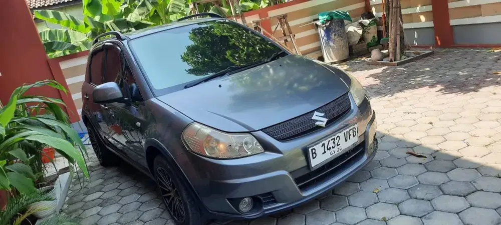 Suzuki SX4 X-Over 2010