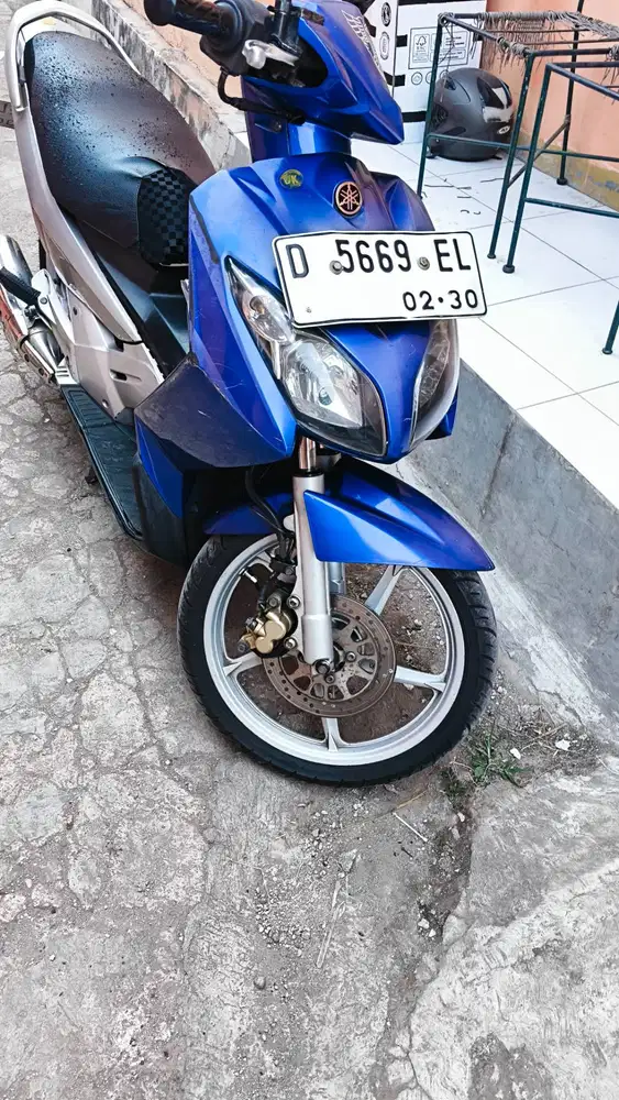 Nouvo Z 2005 Biru Abu