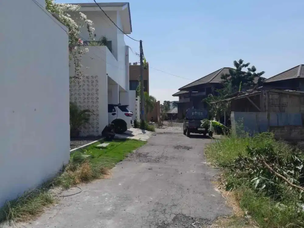 Disewakan lahan kosong siap bangun cocok untuk villa atau homestay lokasi di pantai Berawa