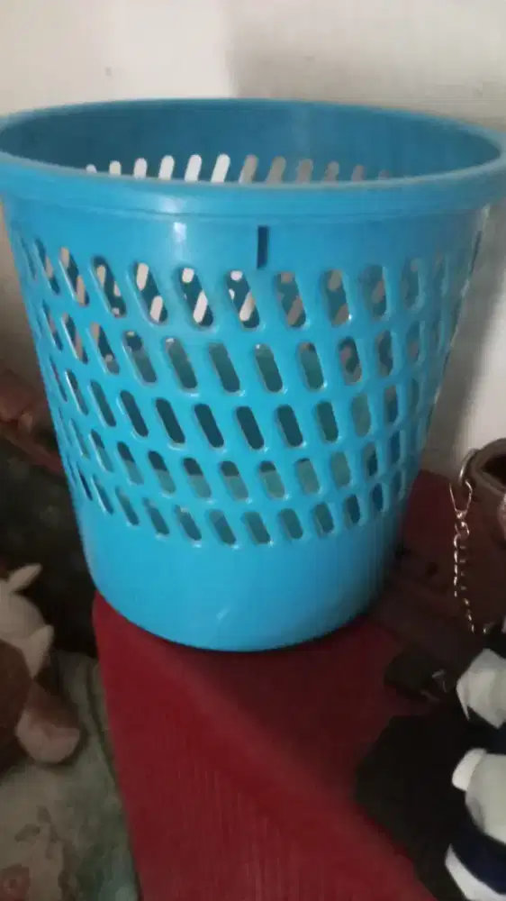 Tempat sampah plastik