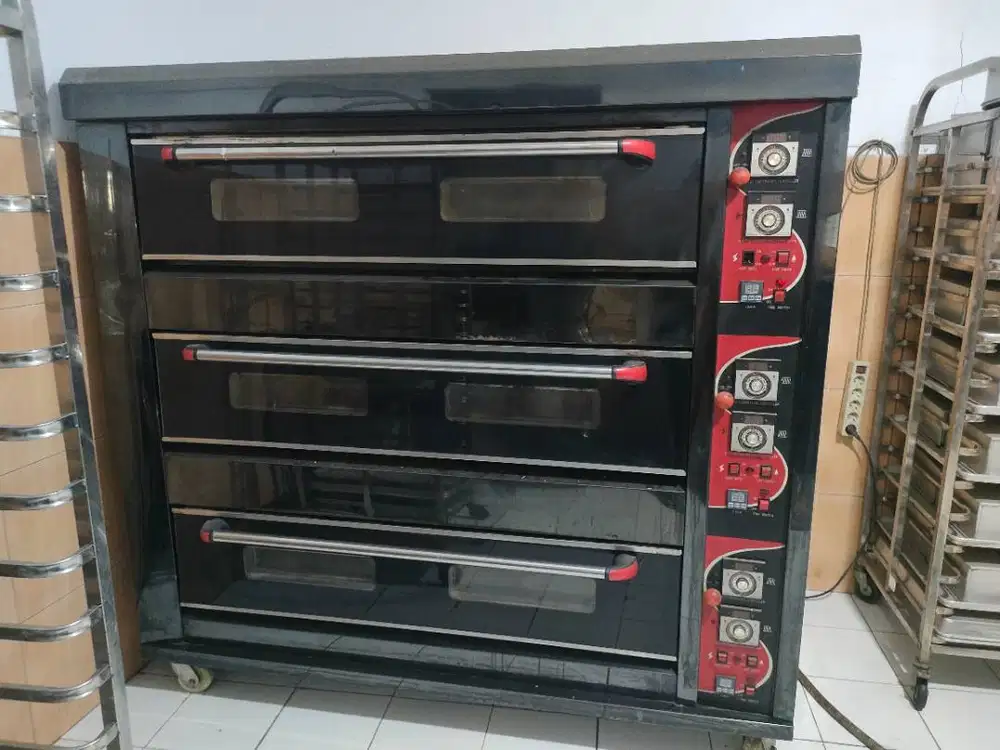 Oven 3 deck 9 tray