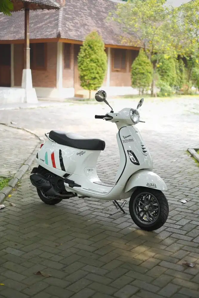 PIAGGIO VESPA LX 125 IGET FACELIFT 2024 MURAH BISA KREDIT