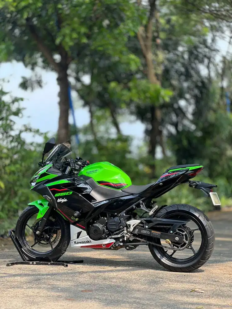 KAWASAKI NEW NINJA 250 FI ABS KEYLESS 2021 HIJAU KM LOW PAJAK PANJANG