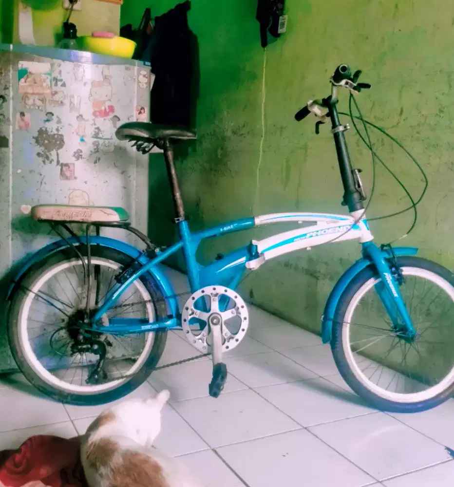 Sepeda lipat Phoenix UK 20