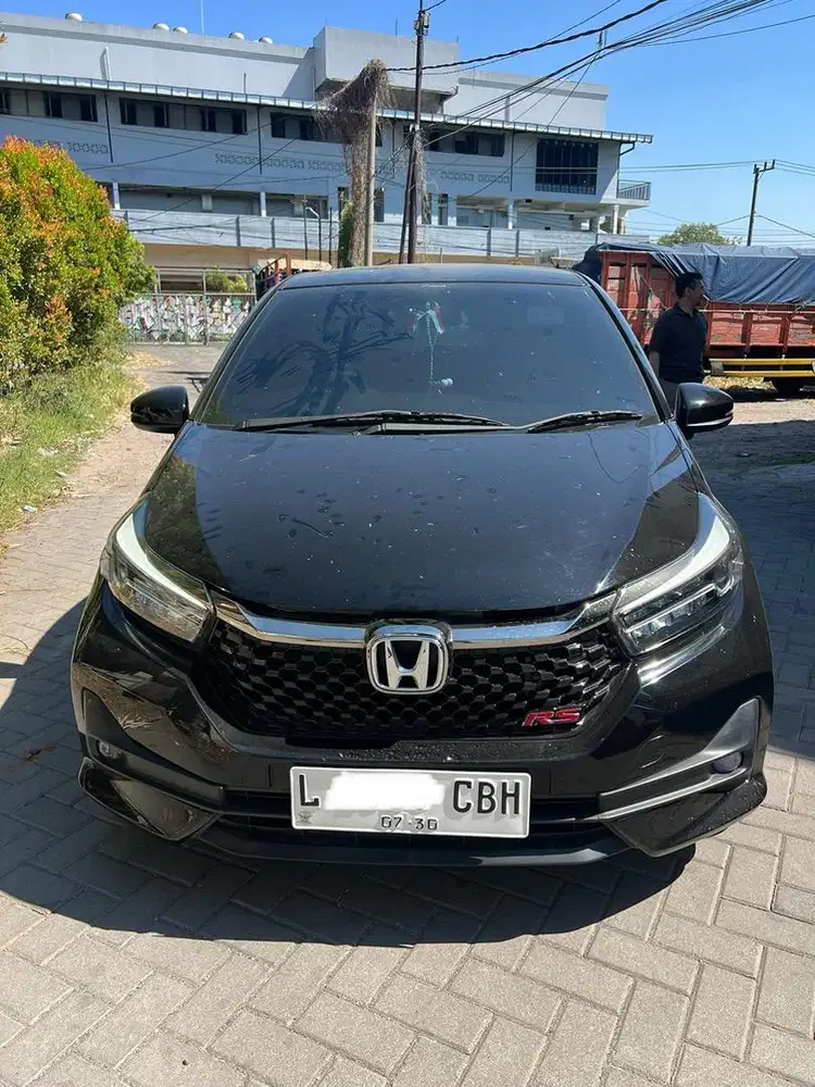 Km12rb brio RS AT 2025 (L) tg1 dr baru masih 1 thn pemakaian spt baru