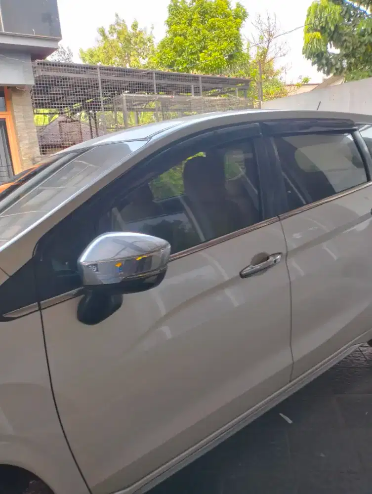 Pusat penjualan kaca film mobil