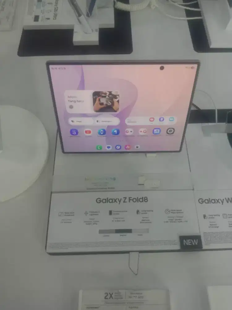 SAMSUNG GALAXY Z FOLD8 (12/256GB)