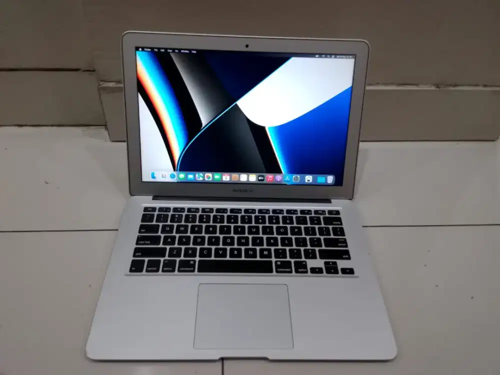 Macbook air 13inch Ibox 2017 ram 8gb/128gb