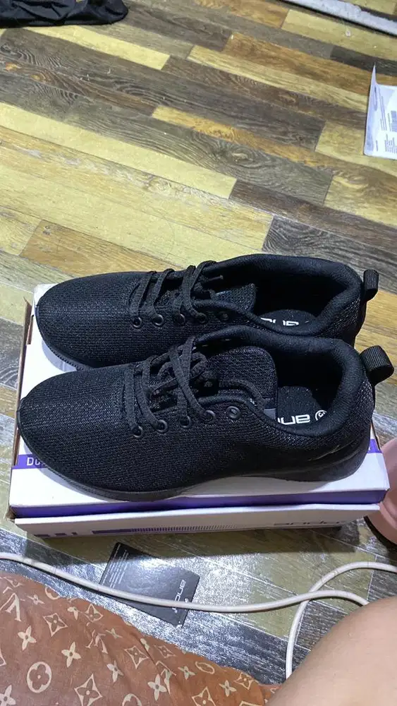 sepatu hitam ando uk 38