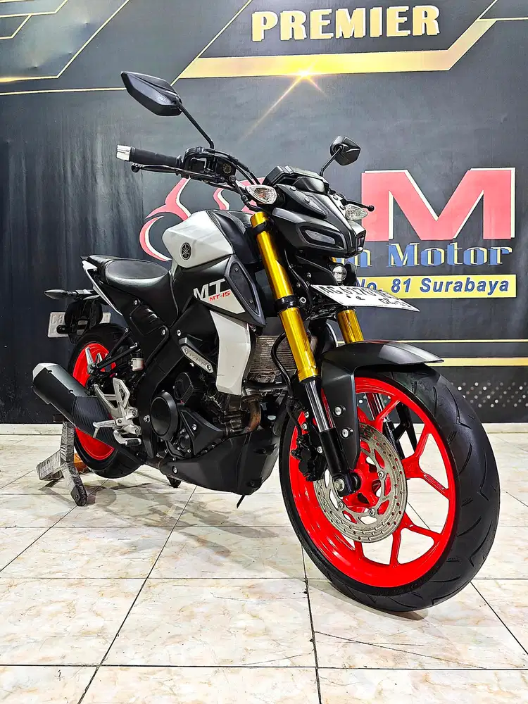 Yamaha Mt15 naked modern siap tampil keren . Anugerah motor rungkut