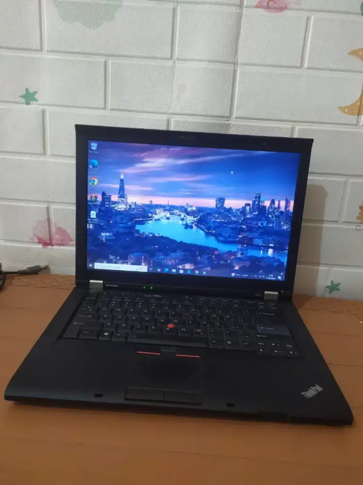 Laptop Lenovo Thinkpad T410i Intel core i5
Ram 4/320gb