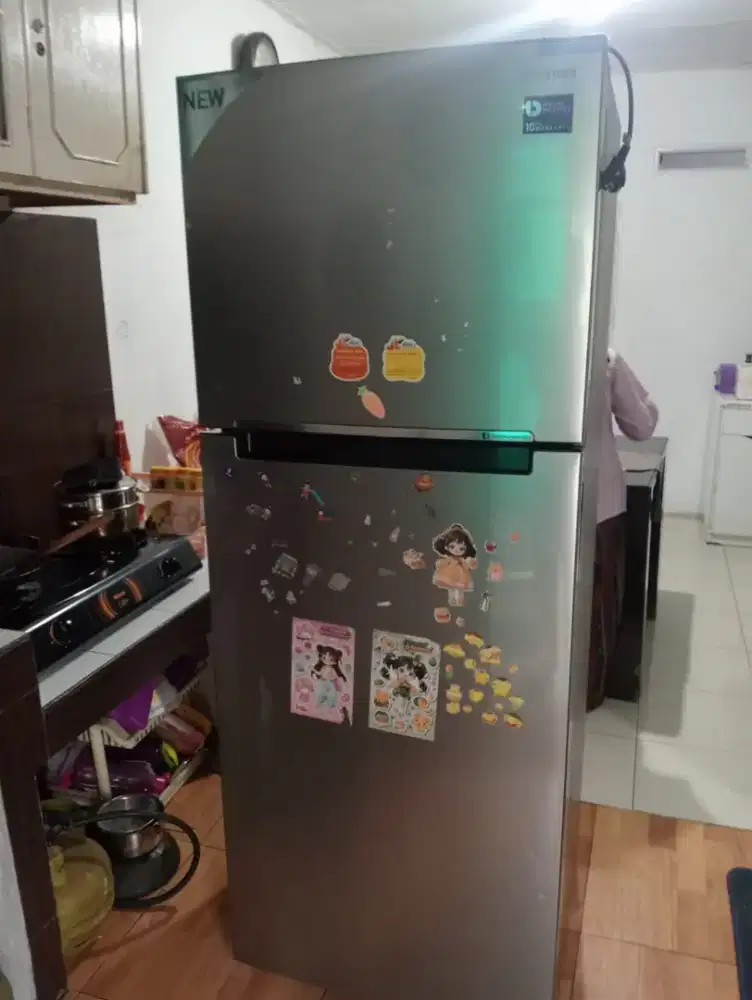 Kulkas 2 pintu Merk Samsung RT 380