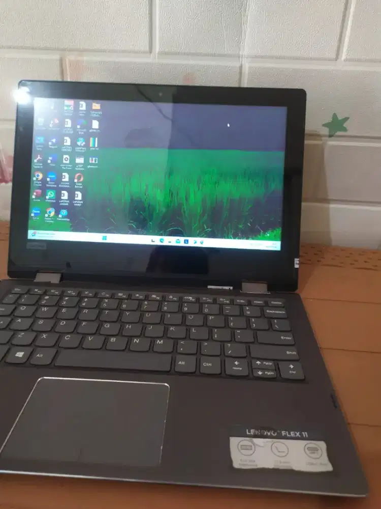 Notebook lenovo Flek 11 touchscreen Intel Celeron 
Ram 4 Ssd 256
