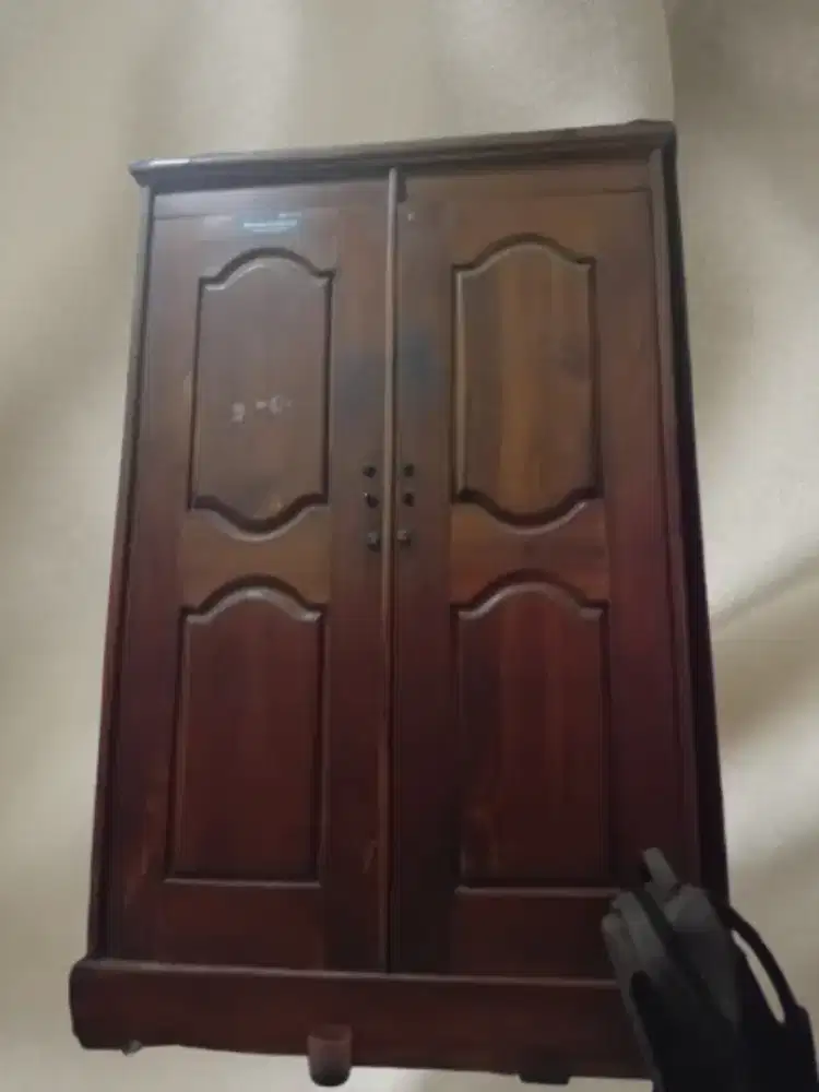 Lemari pakaian Kayu Jati 2 Pintu Kuat Kokoh
