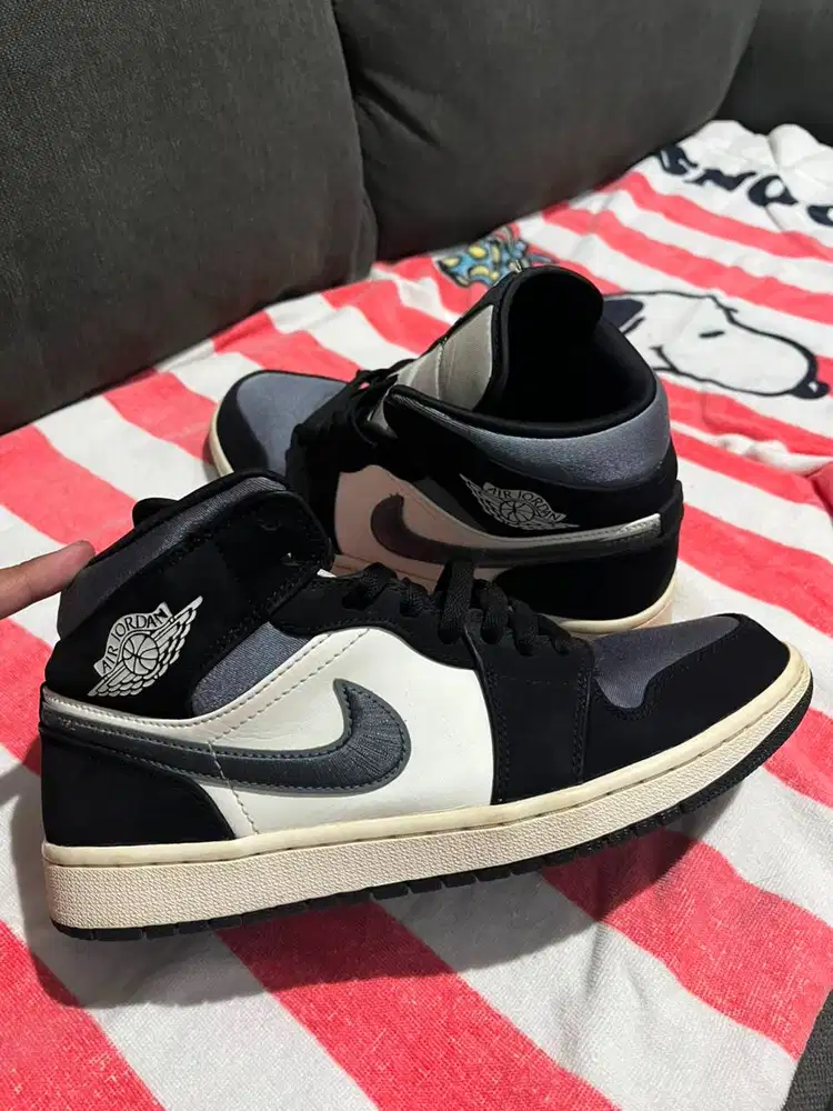 Sepatu NIKE Air Jordan Mid Satin Grey | Ex Pemakaian Pribadi