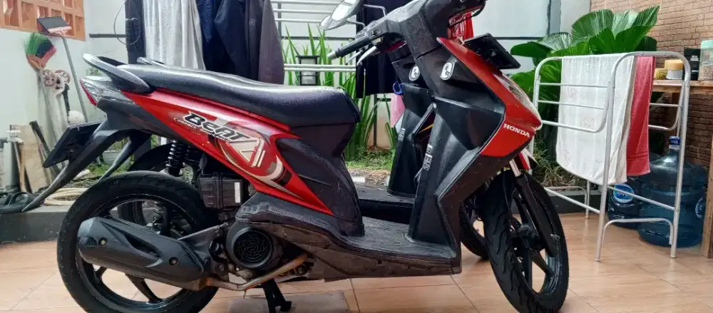 Honda BeAT Merah Tahun 2010 - Terawat, Siap Pakai