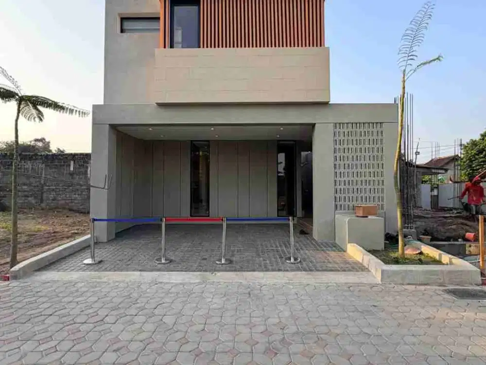 ISTIMEWA BANGET..RUMAH MEWAH MODERN 2 LANTAI KONTEMPORER KEKINIAN DI MAGUWOHARJO