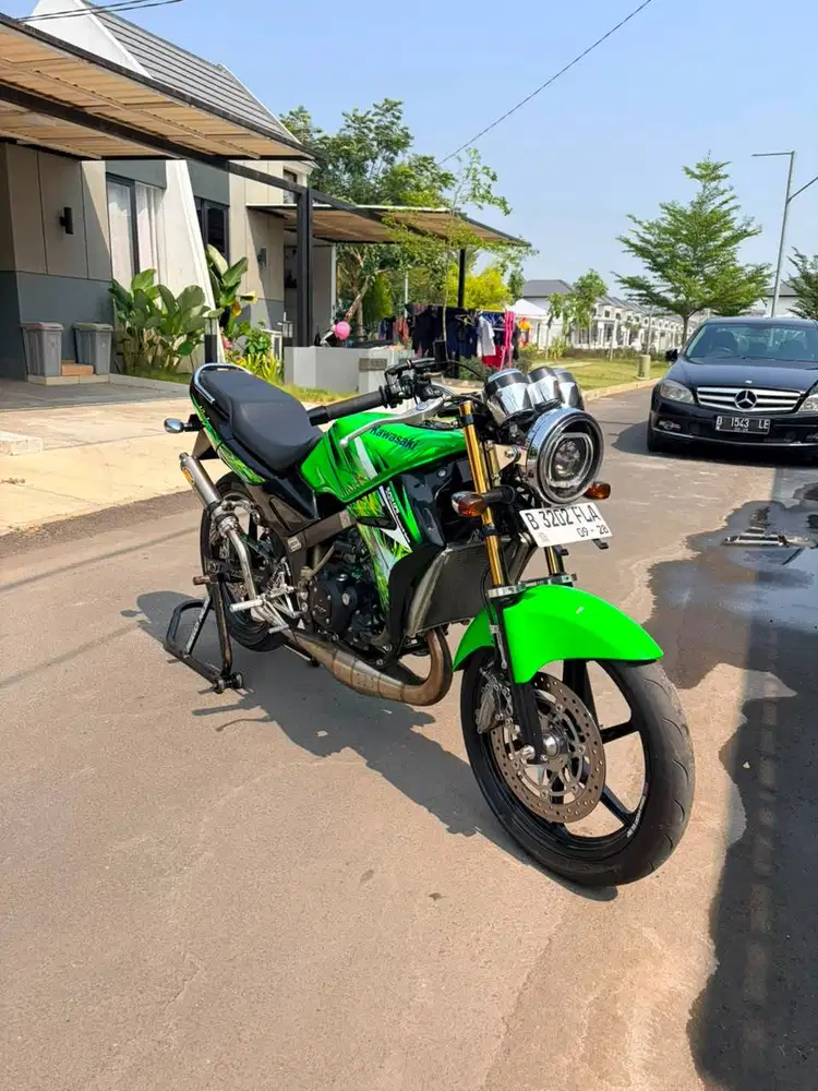 Kawasaki Ninja 150 r full modif