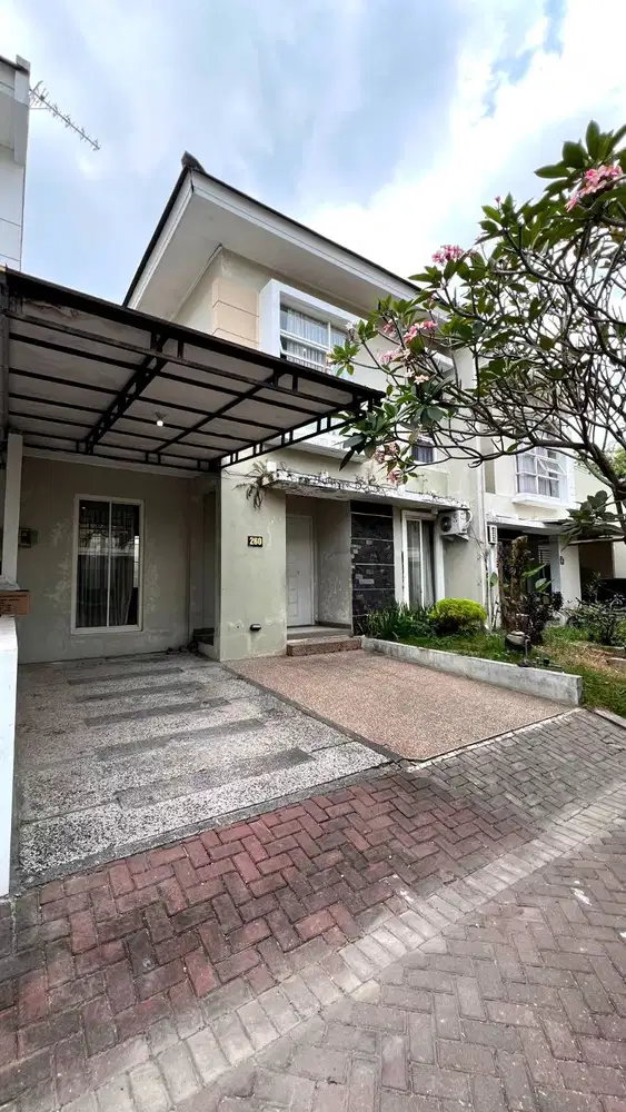 DIJUAL CEPAT! Rumah 2 Lantai Di Green Hills Residence