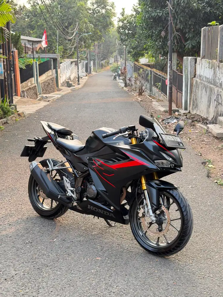 Sperti baru! HONDA NEW CBR 150 USD 2022 cbr150r cbr 150r Fi