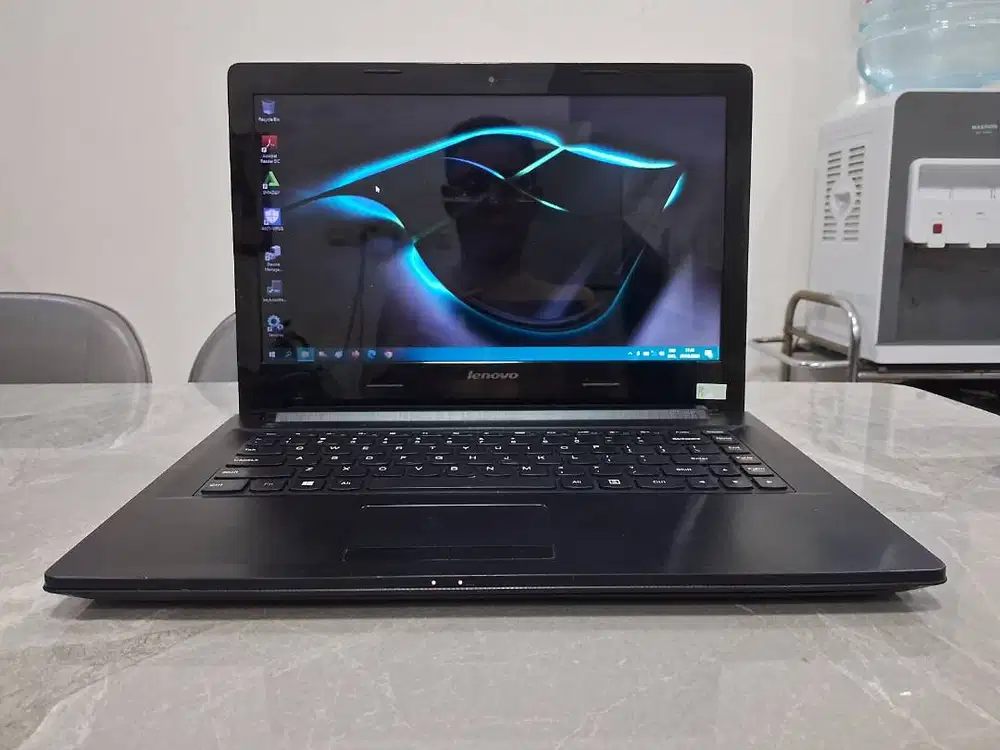 Laptop LENOVO 4CPU Setara Core i3 4GB Bater BARU 14in SLIM BerGARANSI
