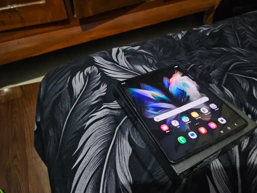 Samsung Galaxy Fold 3 sein 512gb fullset