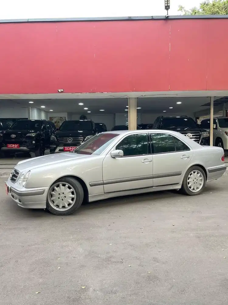 Mercedes Benz E260 W210 2001 Silver