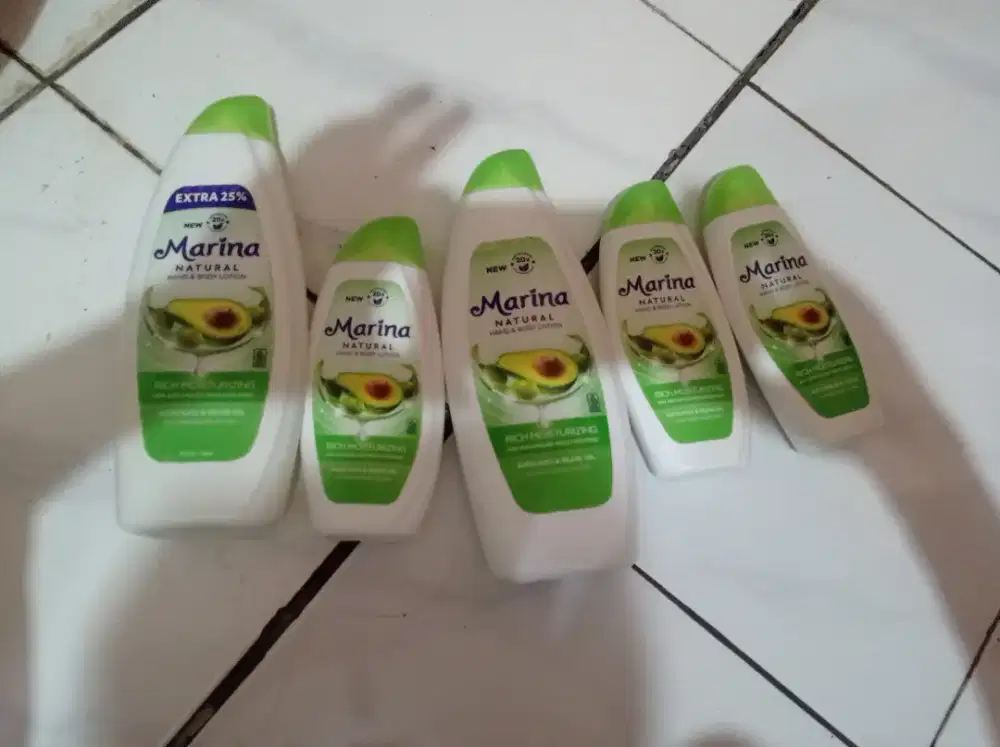 Botol bekas handbody marina