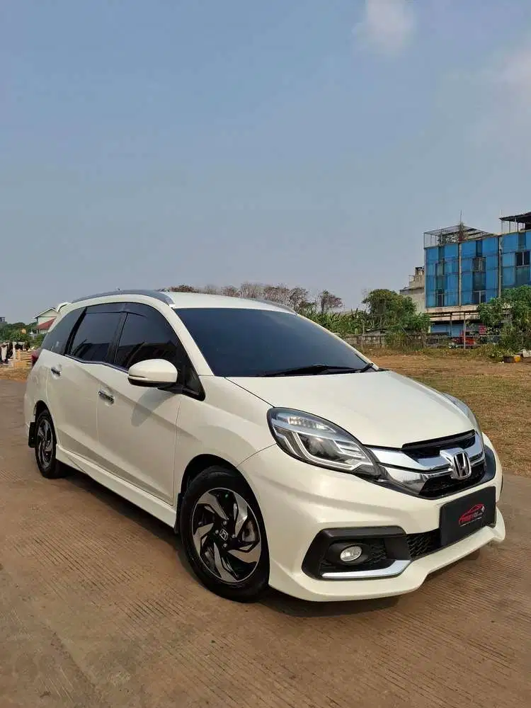 Honda Mobilio RS CVT 2016 bekas murah