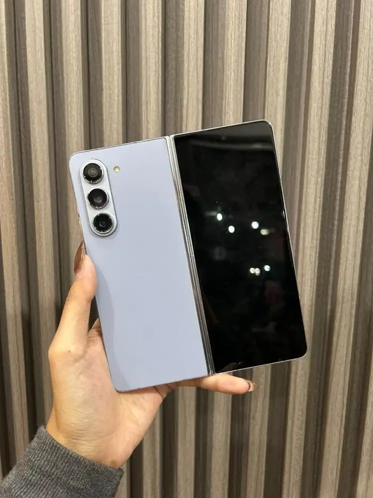 Samsung Z Fold 5 12/512GB SEIN RESMI