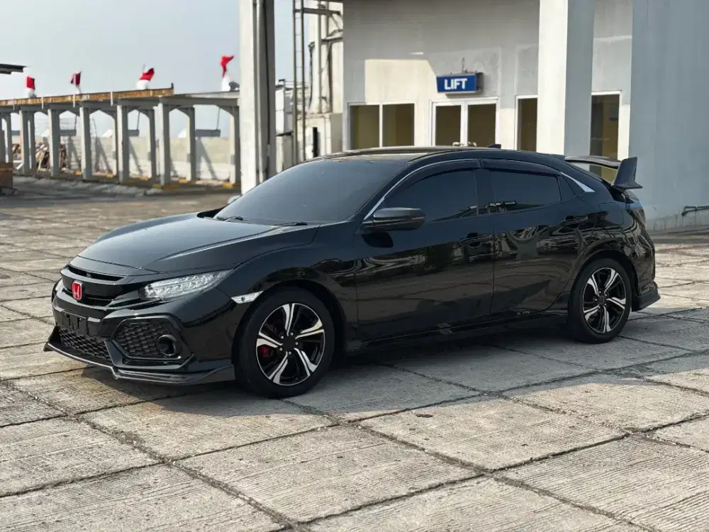 [TDP 39 Jt]Honda Civic Hatchback 2018 AT nego cash kredit