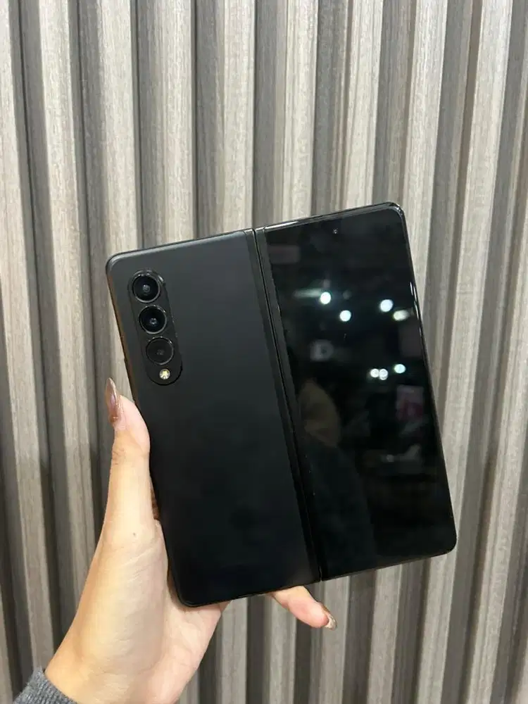 Samsung Z Fold 3 12/512GB SEIN RESMI