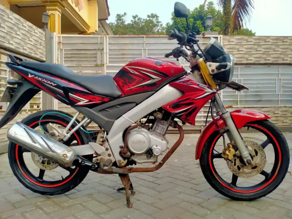 Yamaha Vixion lengkap motor sehat walafiat keterangan detail dibawah