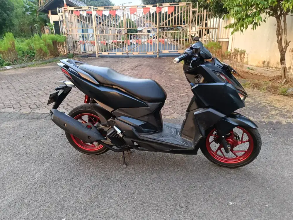 Dijual cepat Vario 160cbs 2023 pajak off 2x nego di tempat