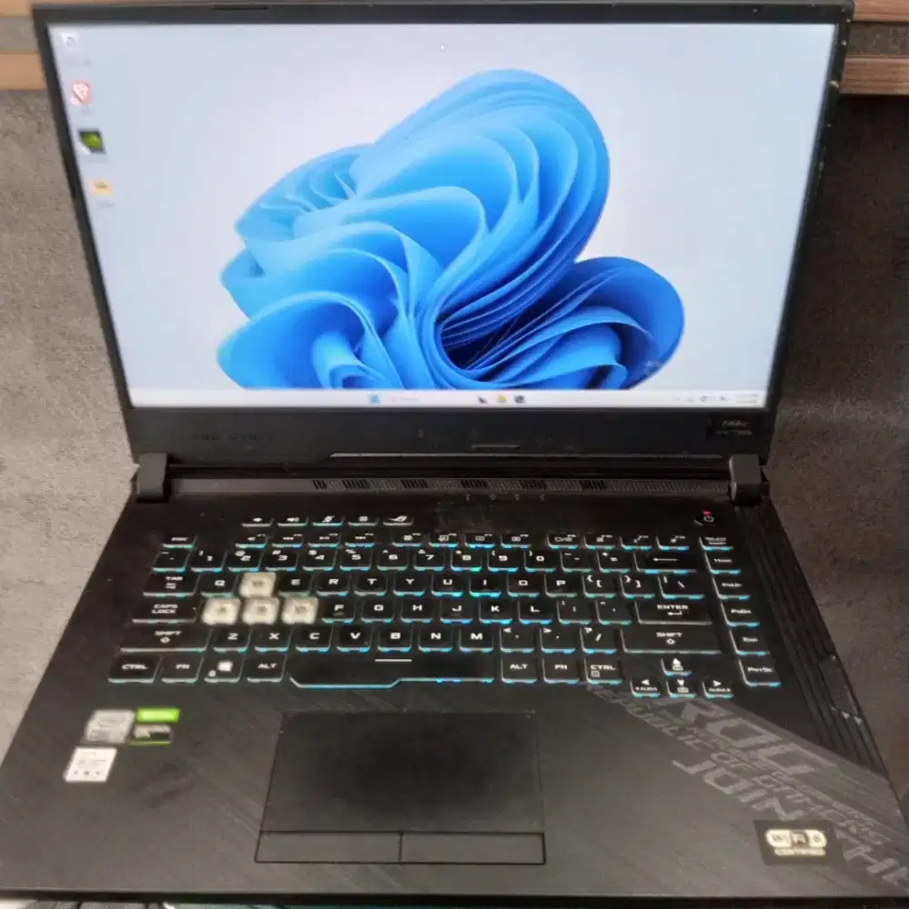 Dijial Asus ROG