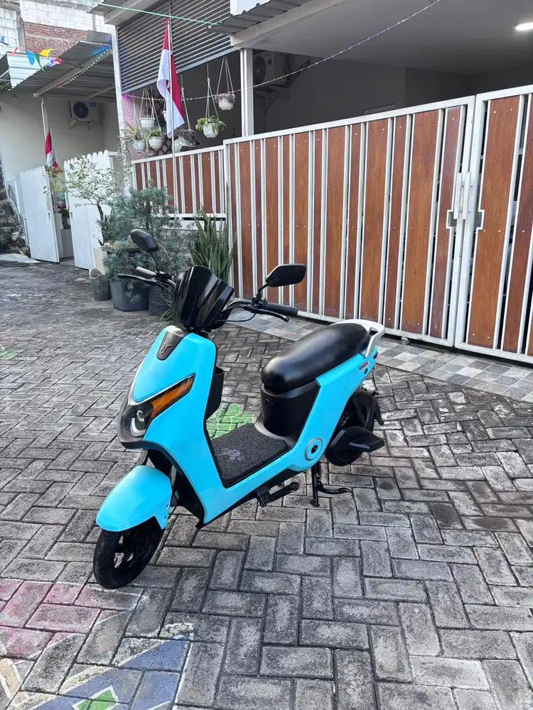 Sepeda Listrik Uwinfly D70
